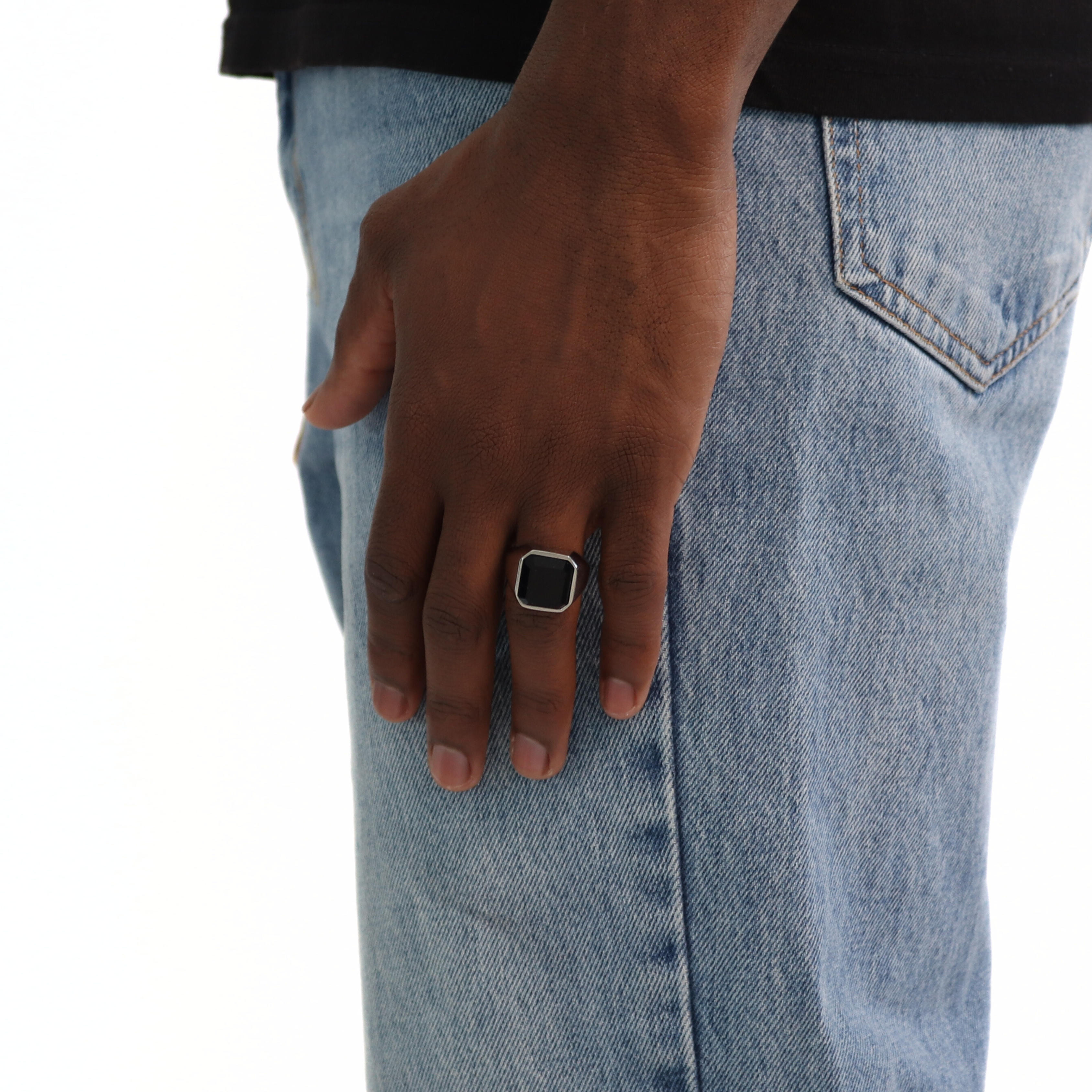 Signet ring black stone (Silver)