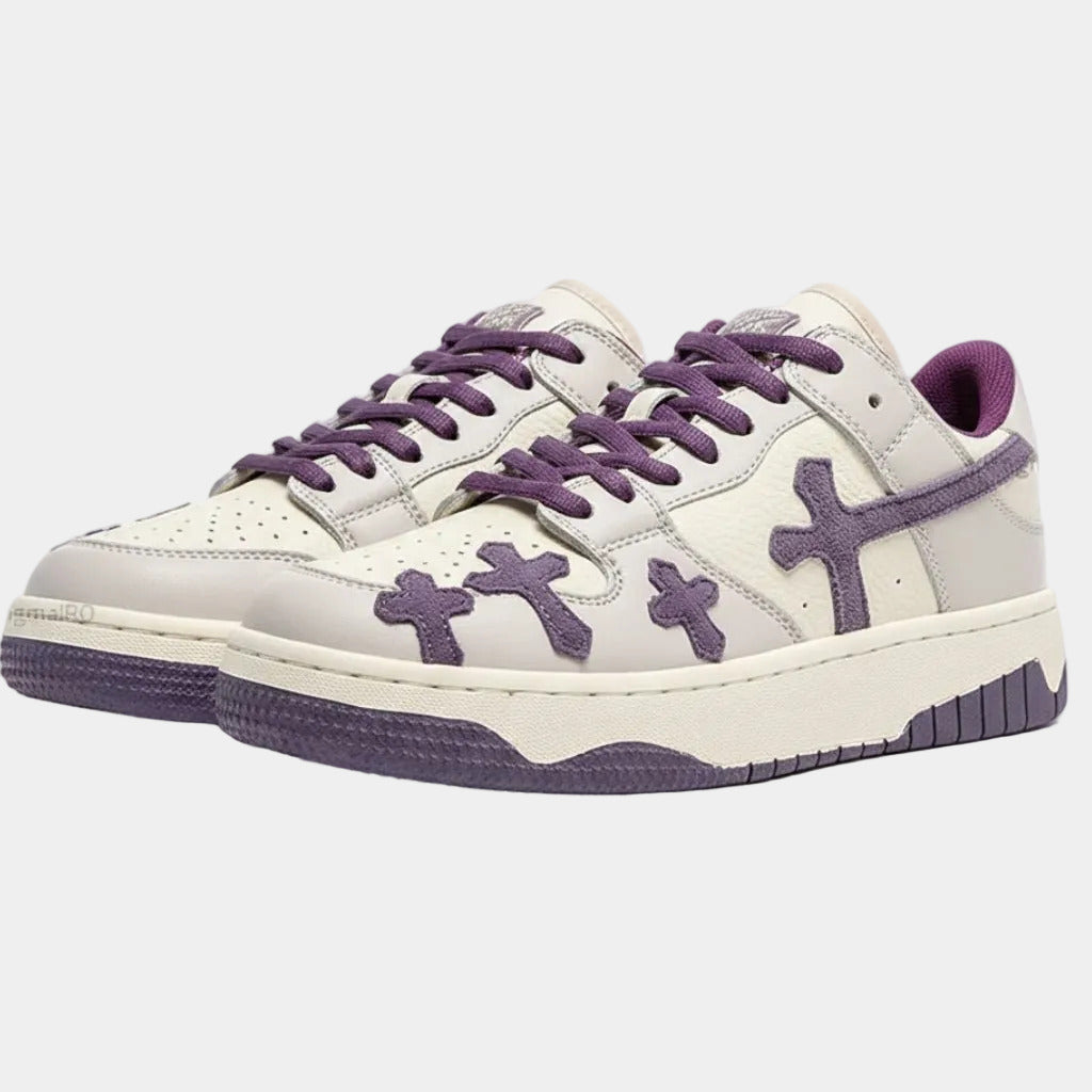 Cross sneaker